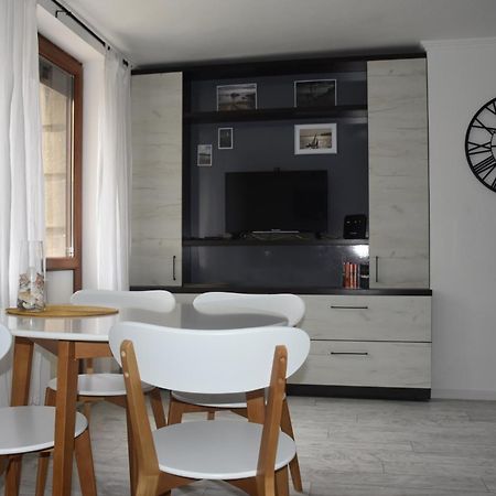 Sea Apartment / Апартамент До Морето ヴァルナ エクステリア 写真