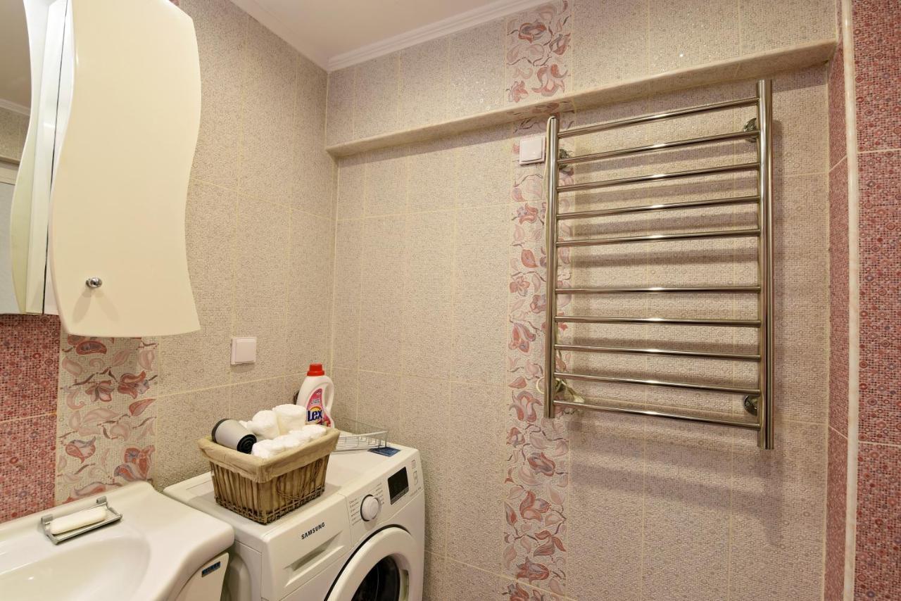Sea Apartment / Апартамент До Морето ヴァルナ エクステリア 写真