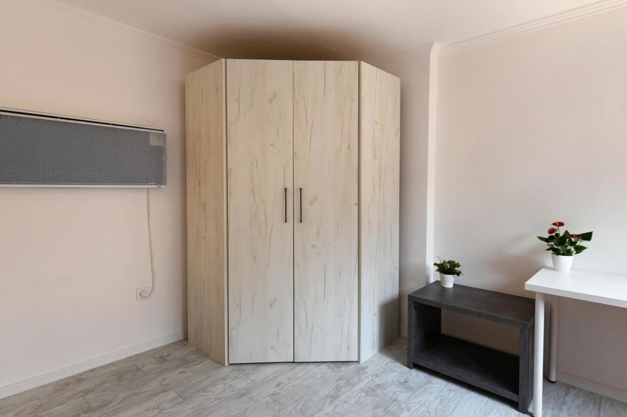 Sea Apartment / Апартамент До Морето ヴァルナ エクステリア 写真
