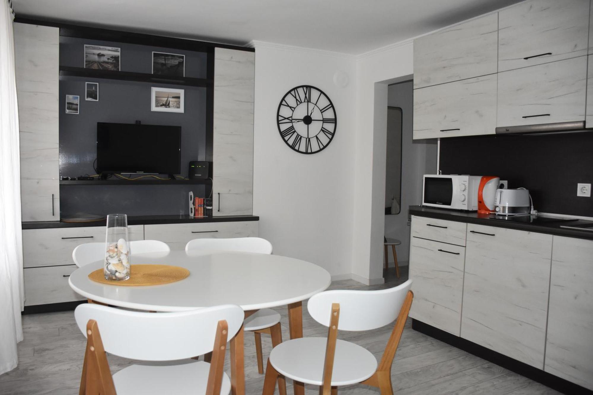 Sea Apartment / Апартамент До Морето ヴァルナ エクステリア 写真